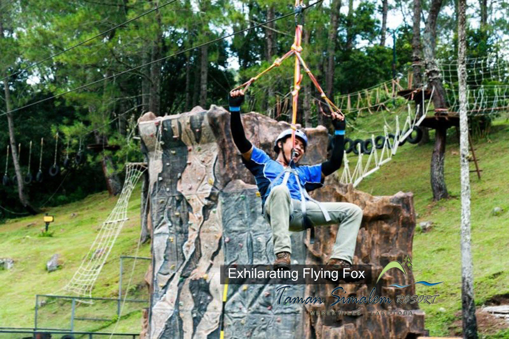 Taman Simalem Resort Tongging Exterior foto