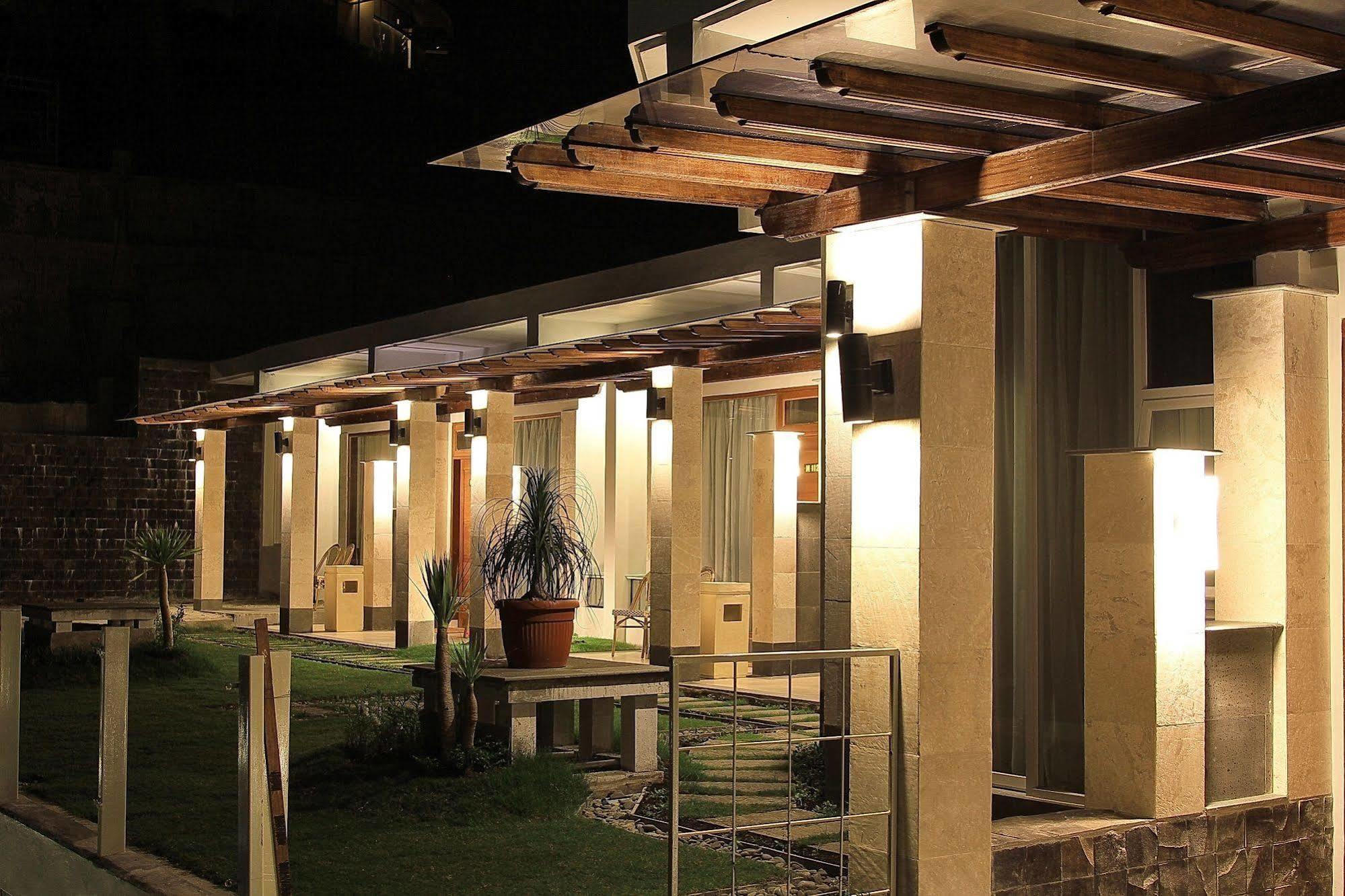 Taman Simalem Resort Tongging Exterior foto