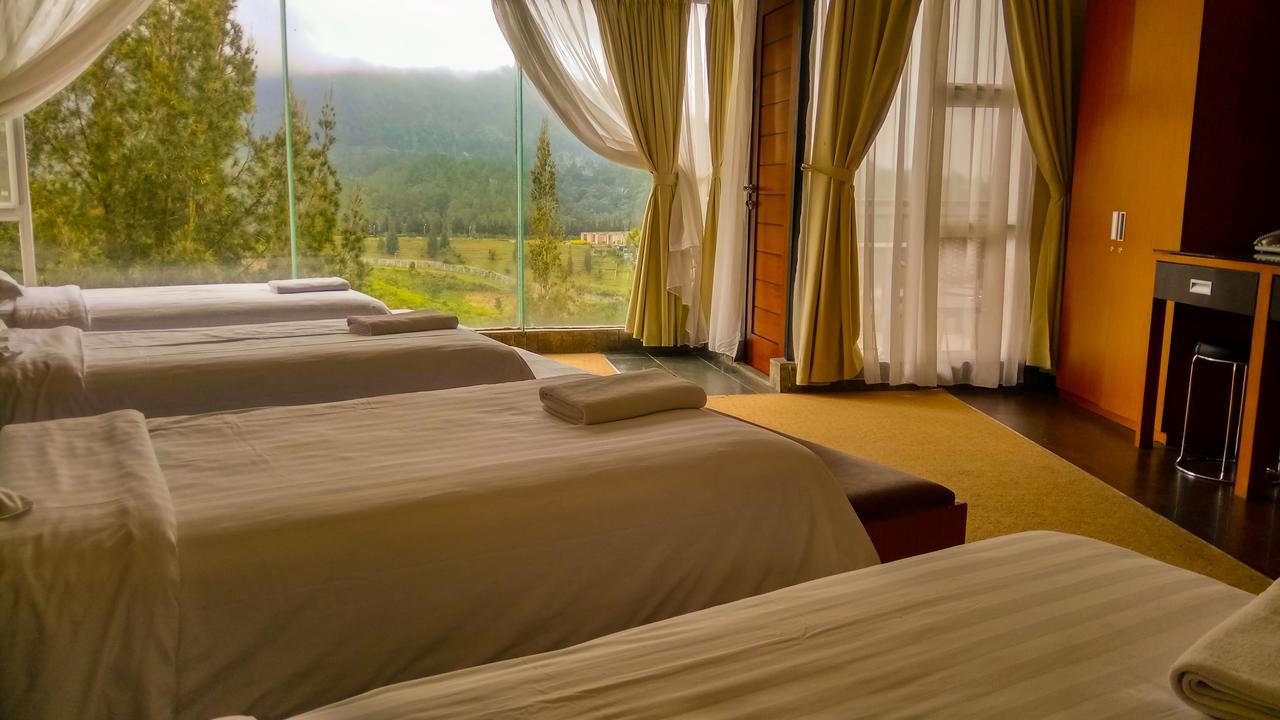 Taman Simalem Resort Tongging Exterior foto